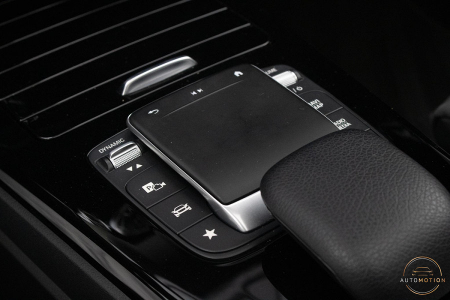 Mercedes-Benz CLA-Klasse 200 AMG Line PANO MEMORY BURMESTER CAMERA DIFFUSER PANAMERICANA