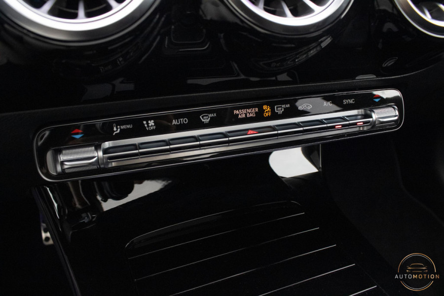Mercedes-Benz CLA-Klasse 200 AMG Line PANO MEMORY BURMESTER CAMERA DIFFUSER PANAMERICANA