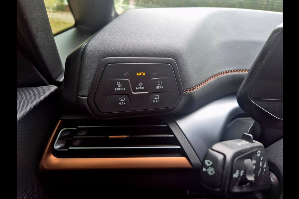 CUPRA Born Essential 63 kWh btw auto nap
