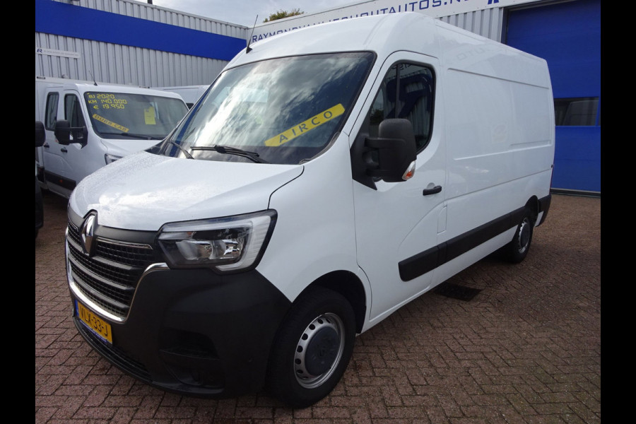 Renault Master T35 2.3 dCi 135 L2H2 Comfort Groot NAVI AIRCO TREKHAAK ZEER NETJES