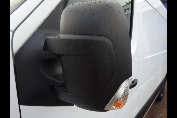 Renault Master T35 2.3 dCi 135 L2H2 Comfort Groot NAVI AIRCO TREKHAAK ZEER NETJES