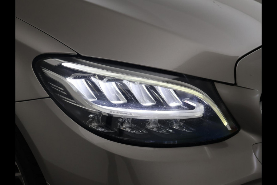 Mercedes-Benz C-Klasse 180 AMG-LINE AUT. FACELIFT + AFN. TREKHAAK | BREEDBEELD NAVI | STOELVERW. | CAMERA