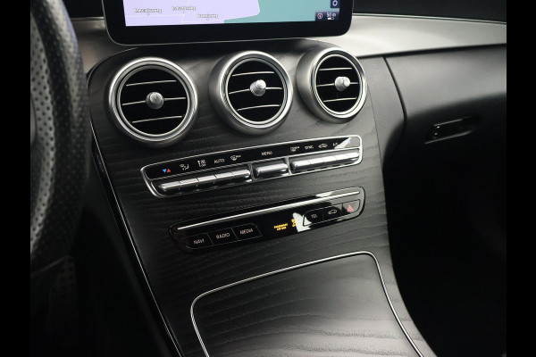 Mercedes-Benz C-Klasse 180 AMG-LINE AUT. FACELIFT + AFN. TREKHAAK | BREEDBEELD NAVI | STOELVERW. | CAMERA