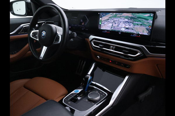 BMW i4 eDrive40 84 kWh M-SPORT + ADAPTIVE CRUISE | SFEERVERLICHTING | LEDER SPORTINTERIEUR