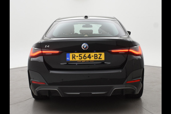 BMW i4 eDrive40 84 kWh M-SPORT + ADAPTIVE CRUISE | SFEERVERLICHTING | LEDER SPORTINTERIEUR
