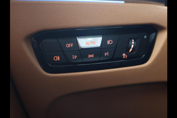 BMW i4 eDrive40 84 kWh M-SPORT + ADAPTIVE CRUISE | SFEERVERLICHTING | LEDER SPORTINTERIEUR