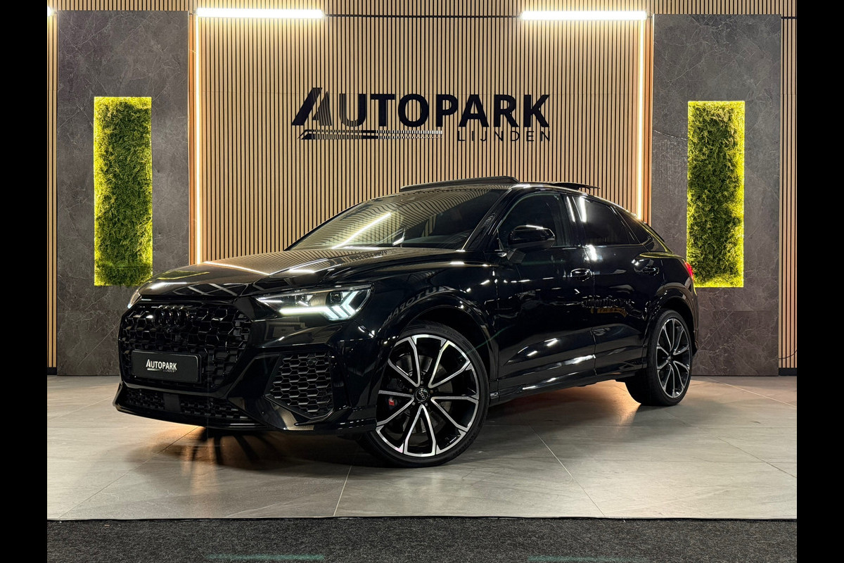 Audi RSQ3 Sportback TFSI |PANO|B&O|MATRIX|KEYLESS|CAMERA|DEALER ONDERHOUDEN|21INCH|NIGHTPAKKET|SFEERVERLICHTING|TREKHAAK|BOMVOL!