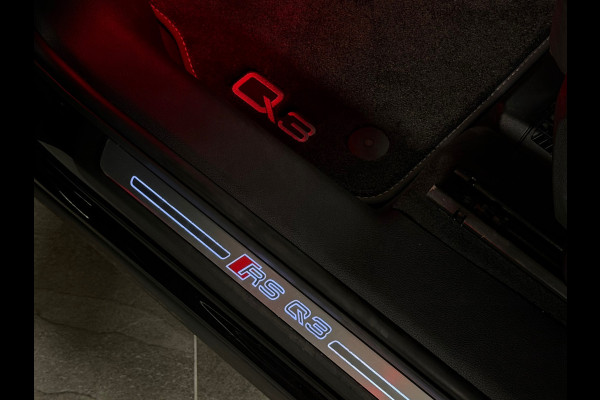 Audi RSQ3 Sportback TFSI |PANO|B&O|MATRIX|KEYLESS|CAMERA|DEALER ONDERHOUDEN|21INCH|NIGHTPAKKET|SFEERVERLICHTING|TREKHAAK|BOMVOL!