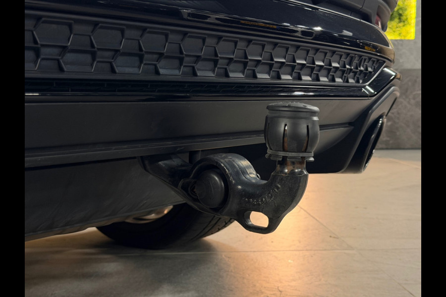 Audi RSQ3 Sportback TFSI |PANO|B&O|MATRIX|KEYLESS|CAMERA|DEALER ONDERHOUDEN|21INCH|NIGHTPAKKET|SFEERVERLICHTING|TREKHAAK|BOMVOL!