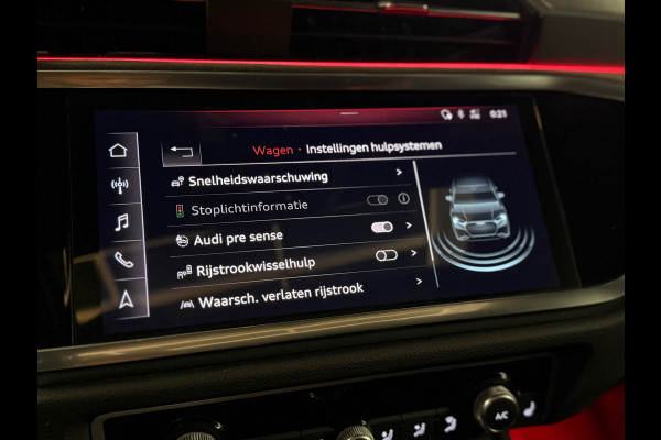Audi RSQ3 Sportback TFSI |PANO|B&O|MATRIX|KEYLESS|CAMERA|DEALER ONDERHOUDEN|21INCH|NIGHTPAKKET|SFEERVERLICHTING|TREKHAAK|BOMVOL!