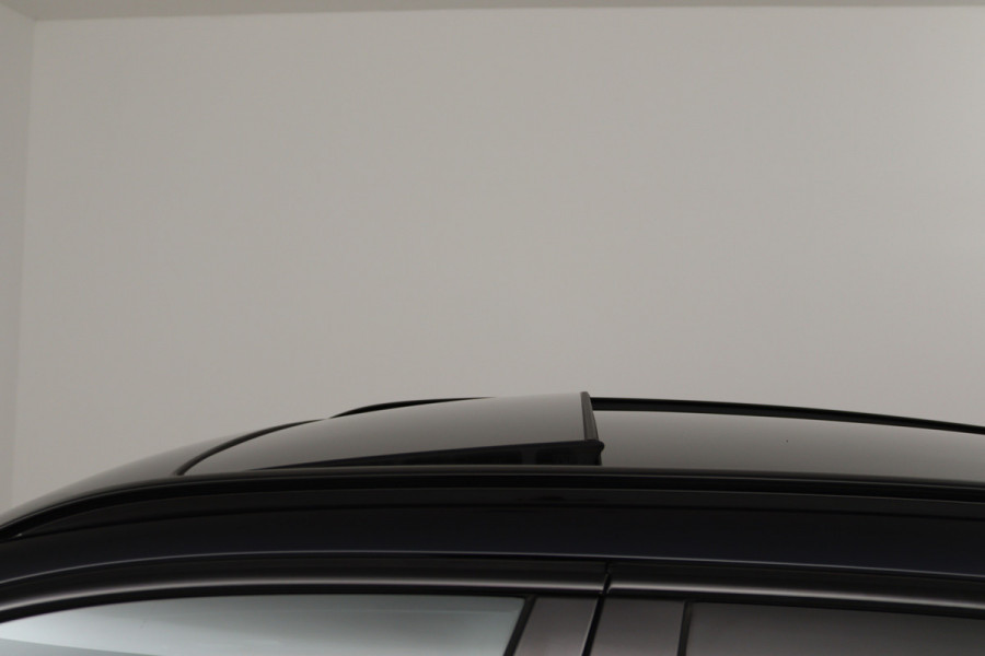 BMW iX3 Executive 80 kWh (TREKHAAK, 98,9% SOH, PANORAMADAK, STOELVERWARMING, SFEERVERLICHTING, CAMERA, 1e EIGENAAR, DEALER ONDERHOUDEN)