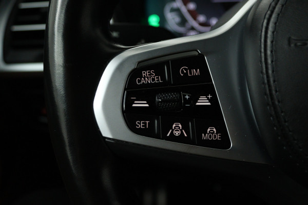 BMW iX3 Executive 80 kWh (TREKHAAK, 98,9% SOH, PANORAMADAK, STOELVERWARMING, SFEERVERLICHTING, CAMERA, 1e EIGENAAR, DEALER ONDERHOUDEN)