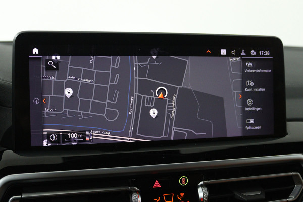BMW iX3 Executive 80 kWh (TREKHAAK, 98,9% SOH, PANORAMADAK, STOELVERWARMING, SFEERVERLICHTING, CAMERA, 1e EIGENAAR, DEALER ONDERHOUDEN)