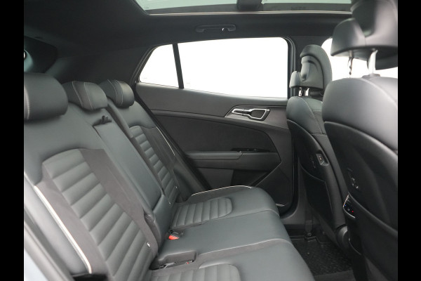 Kia Sportage 1.6 T-GDi Hybrid MHEV GT-Line 180pk Dealer O.H | Trekhaak Afn. | Panodak | Adaptive Cruise | 360 Camera | Harman / Kardon | Leeren Sportstoelen Memory & Ventilatie | Keyless | Apple Carplay | Stuur & Stoelverwarming | Sfeerverlichting | Virtual | Navigatie | DAB | 19"L.M |