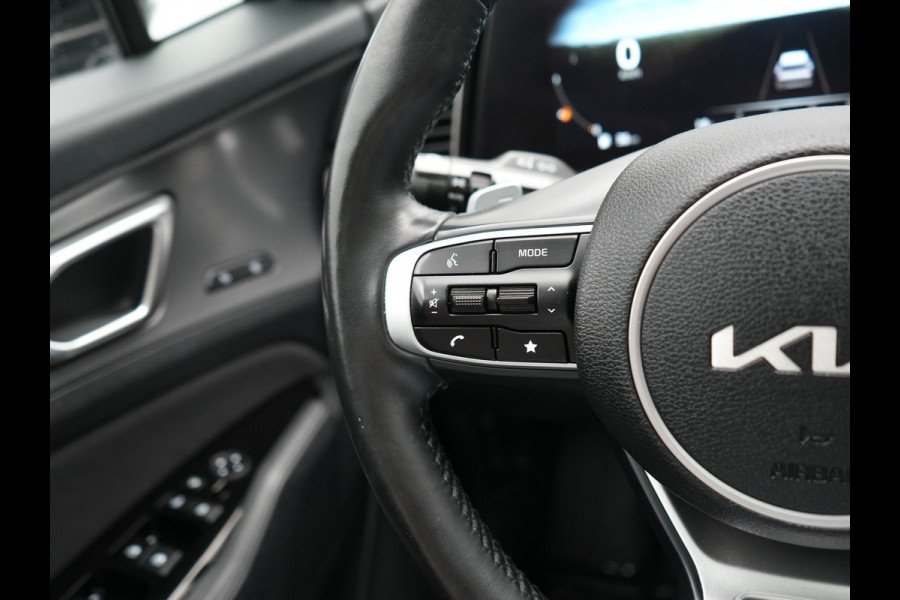 Kia Sportage 1.6 T-GDi Hybrid MHEV GT-Line 180pk Dealer O.H | Trekhaak Afn. | Panodak | Adaptive Cruise | 360 Camera | Harman / Kardon | Leeren Sportstoelen Memory & Ventilatie | Keyless | Apple Carplay | Stuur & Stoelverwarming | Sfeerverlichting | Virtual | Navigatie | DAB | 19"L.M |