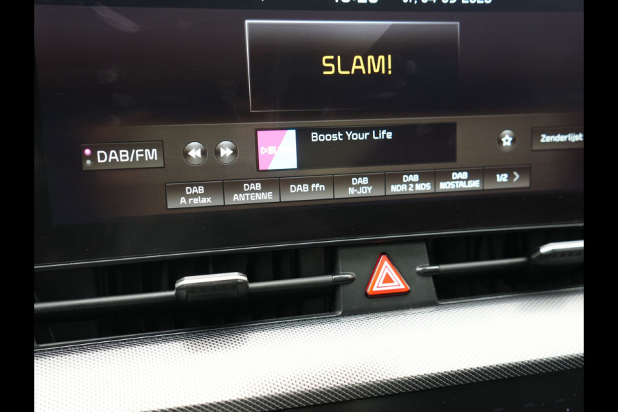 Kia Sportage 1.6 T-GDi Hybrid MHEV GT-Line 180pk Dealer O.H | Trekhaak Afn. | Panodak | Adaptive Cruise | 360 Camera | Harman / Kardon | Leeren Sportstoelen Memory & Ventilatie | Keyless | Apple Carplay | Stuur & Stoelverwarming | Sfeerverlichting | Virtual | Navigatie | DAB | 19"L.M |