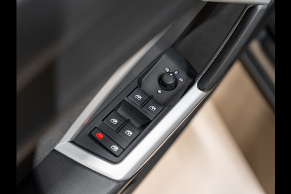 Audi Q3 35 TFSI 150PK S-Tronic, Virtual Cockpit, Apple Carplay, ACC, Clima, Multistuur, PDC, Android Auto, Volledig Onderhouden