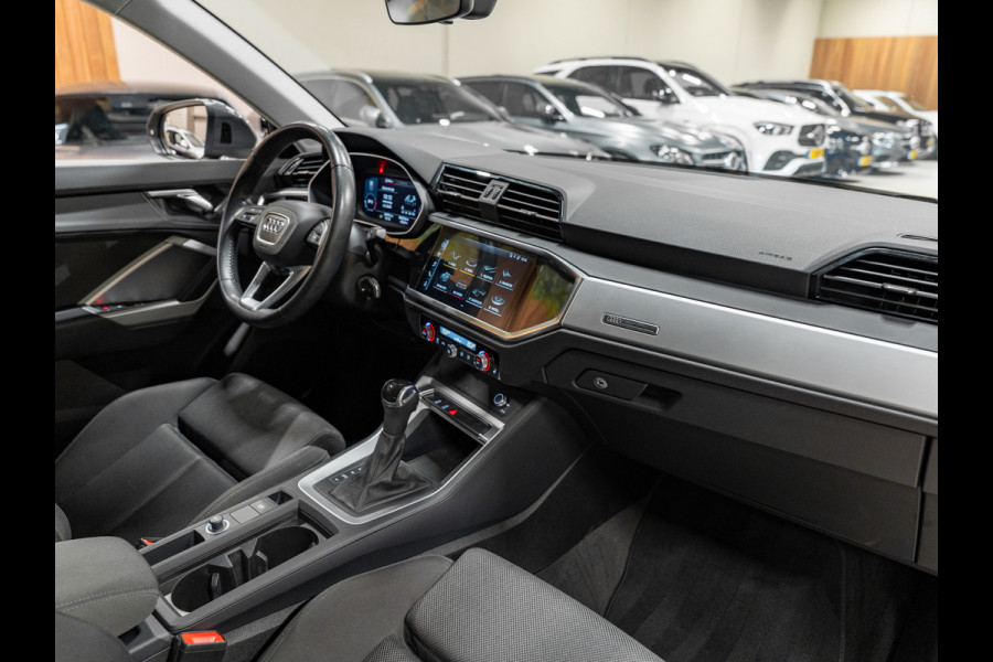 Audi Q3 35 TFSI 150PK S-Tronic, Virtual Cockpit, Apple Carplay, ACC, Clima, Multistuur, PDC, Android Auto, Volledig Onderhouden