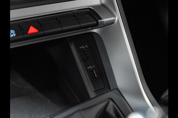 Audi Q3 35 TFSI 150PK S-Tronic, Virtual Cockpit, Apple Carplay, ACC, Clima, Multistuur, PDC, Android Auto, Volledig Onderhouden