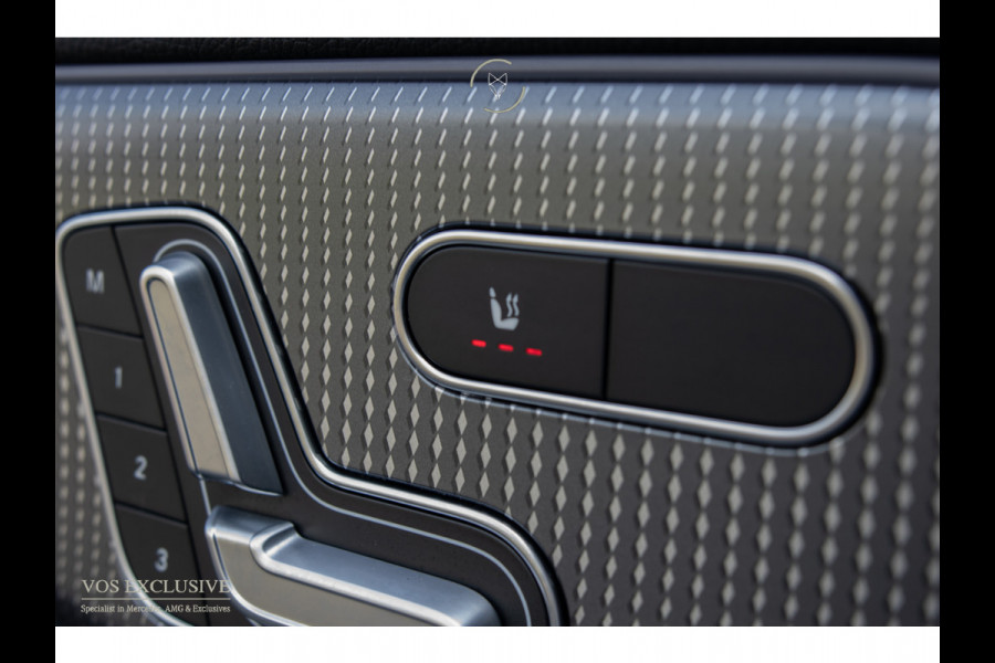Mercedes-Benz EQB 300 4MATIC AMG 67 kWh 7-persoons|Night|Keyless|SOH 97,9%|Verw-stln|Cruise|360°|Panorama|HUD|Sfeer|Nieuwprijs €74.626