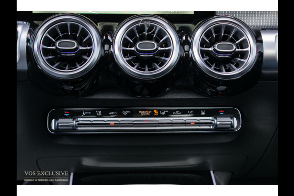 Mercedes-Benz EQB 300 4MATIC AMG 67 kWh 7-persoons|Night|Keyless|SOH 97,9%|Verw-stln|Cruise|360°|Panorama|HUD|Sfeer|Nieuwprijs €74.626