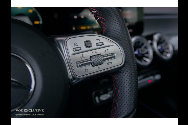 Mercedes-Benz EQB 300 4MATIC AMG 67 kWh 7-persoons|Night|Keyless|SOH 97,9%|Verw-stln|Cruise|360°|Panorama|HUD|Sfeer|Nieuwprijs €74.626