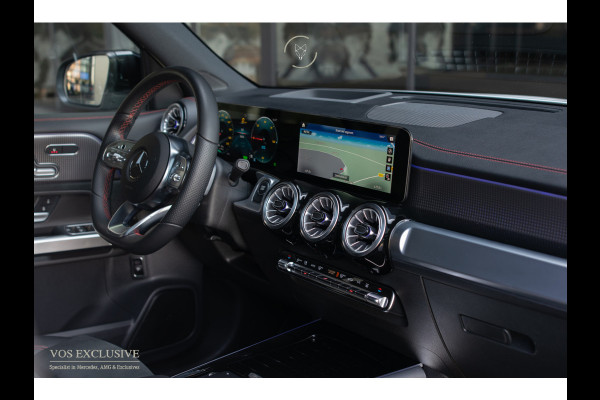 Mercedes-Benz EQB 300 4MATIC AMG 67 kWh 7-persoons|Night|Keyless|SOH 97,9%|Verw-stln|Cruise|360°|Panorama|HUD|Sfeer|Nieuwprijs €74.626