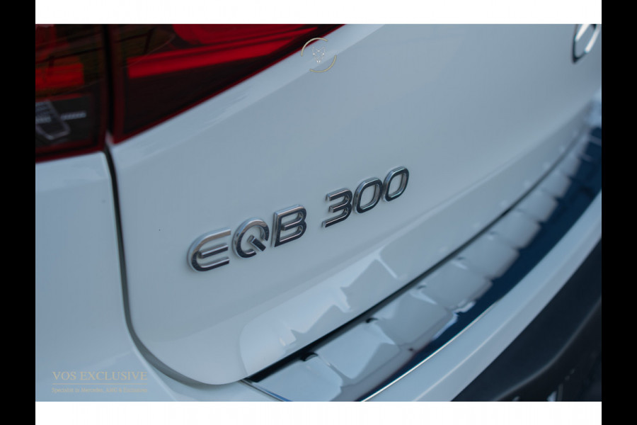 Mercedes-Benz EQB 300 4MATIC AMG 67 kWh 7-persoons|Night|Keyless|SOH 97,9%|Verw-stln|Cruise|360°|Panorama|HUD|Sfeer|Nieuwprijs €74.626