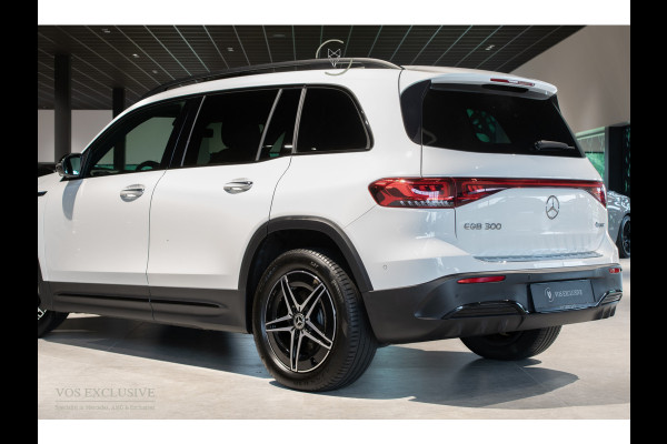 Mercedes-Benz EQB 300 4MATIC AMG 67 kWh 7-persoons|Night|Keyless|SOH 97,9%|Verw-stln|Cruise|360°|Panorama|HUD|Sfeer|Nieuwprijs €74.626
