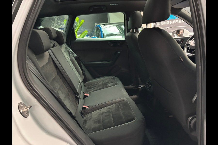 Seat Ateca 1.5 TSI Xcellence / Carplay / Pano / Trekhaak