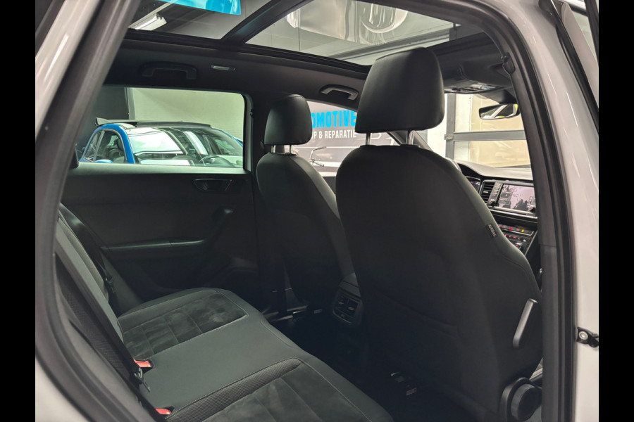 Seat Ateca 1.5 TSI Xcellence / Carplay / Pano / Trekhaak