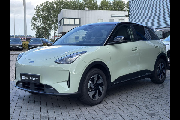 GEELY E2 Max 47 kWh 115 PK | Pre-order nu ! | 345 Km actieradius | Verwarmbare voorstoelen en stuurwiel | Achteruitrijcamera en parkeersensoren achter | 8,8" digitaal instrumentenpaneel en 14,6" multimediascherm met Flyme Auto