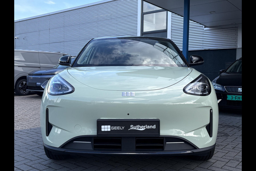 GEELY E2 Max 47 kWh 115 PK | Pre-order nu ! | 345 Km actieradius | Verwarmbare voorstoelen en stuurwiel | Achteruitrijcamera en parkeersensoren achter | 8,8" digitaal instrumentenpaneel en 14,6" multimediascherm met Flyme Auto
