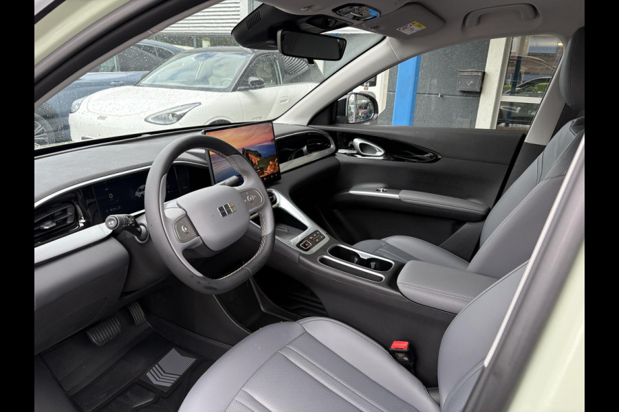 GEELY E2 Max 47 kWh 115 PK | Pre-order nu ! | 345 Km actieradius | Verwarmbare voorstoelen en stuurwiel | Achteruitrijcamera en parkeersensoren achter | 8,8" digitaal instrumentenpaneel en 14,6" multimediascherm met Flyme Auto