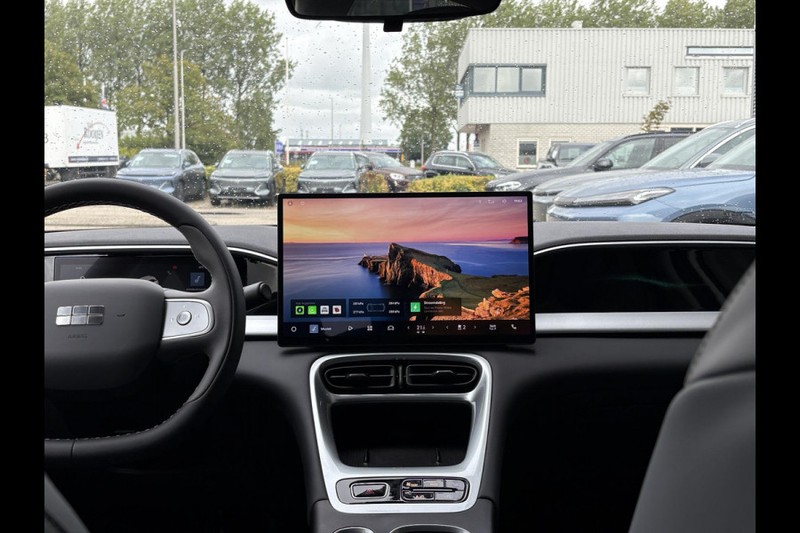 GEELY E2 Max 47 kWh 115 PK | Pre-order nu ! | 345 Km actieradius | Verwarmbare voorstoelen en stuurwiel | Achteruitrijcamera en parkeersensoren achter | 8,8" digitaal instrumentenpaneel en 14,6" multimediascherm met Flyme Auto