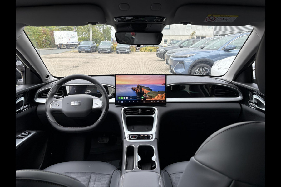 GEELY E2 Max 47 kWh 115 PK | Pre-order nu ! | 345 Km actieradius | Verwarmbare voorstoelen en stuurwiel | Achteruitrijcamera en parkeersensoren achter | 8,8" digitaal instrumentenpaneel en 14,6" multimediascherm met Flyme Auto