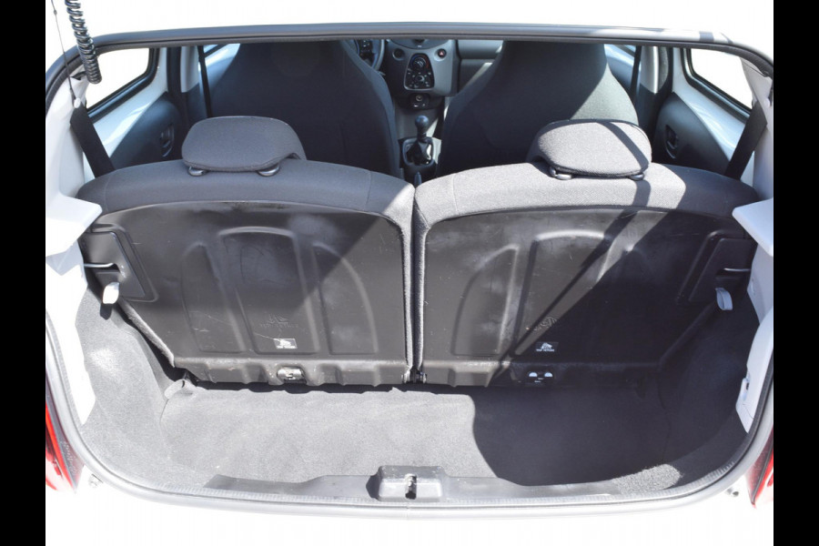 Peugeot 108 1.0 e-VTi Active | 72 PK | AIRCO | BLUETOOTH | 62.027 KM!