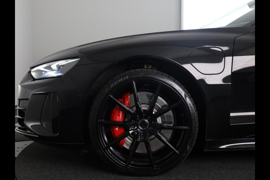 Audi e-tron GT RS 93 kWh 599pk | SOH94% | Panoramadak | Navigatie | Head Up display |Stoelverwaming en ventilatie | RS Design pakket | Laser led koplampen