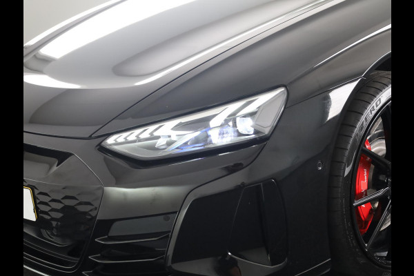 Audi e-tron GT RS 93 kWh 599pk | SOH94% | Panoramadak | Navigatie | Head Up display |Stoelverwaming en ventilatie | RS Design pakket | Laser led koplampen