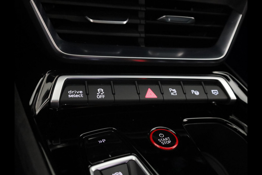 Audi e-tron GT RS 93 kWh 599pk | SOH94% | Panoramadak | Navigatie | Head Up display |Stoelverwaming en ventilatie | RS Design pakket | Laser led koplampen