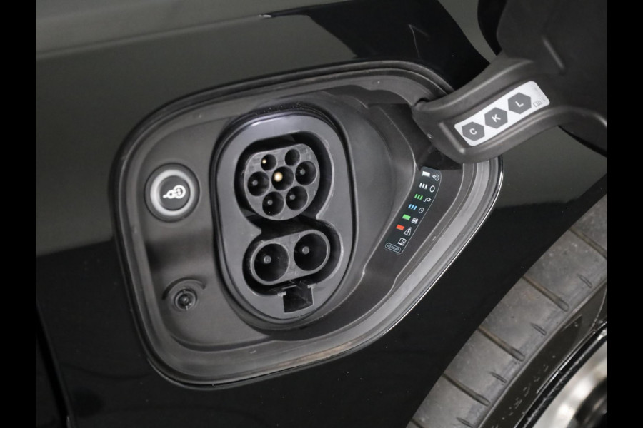 Audi e-tron GT RS 93 kWh 599pk | SOH94% | Panoramadak | Navigatie | Head Up display |Stoelverwaming en ventilatie | RS Design pakket | Laser led koplampen