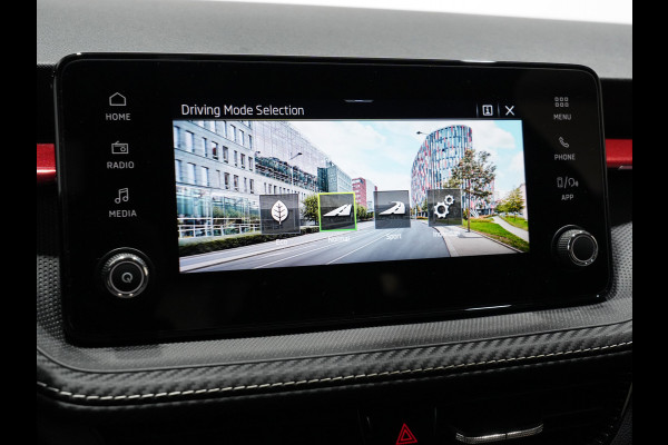 Škoda Fabia 1.0 TSI 115pk DSG Monte Carlo / Full-LED / Stoelverw. / Android/Carplay / Camera