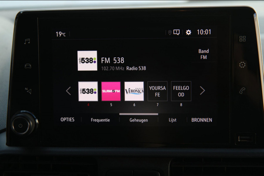 Opel Combo 1.5D 102Pk Edition / Navi / Carplay / Multi stuur