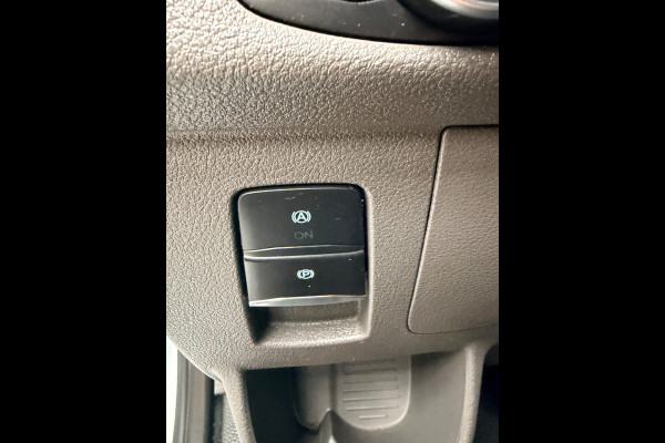 Ford E-Transit SERVICEWAGEN ELEKTRISCH AUTOMAAT 350 L2H2 Trend 68 kWh BOTT INRICHTING, V230 OMVORMER, RIJKLAARPRIJS!