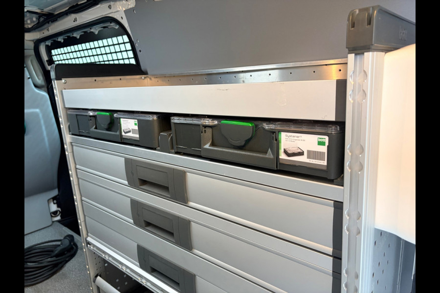Mercedes-Benz eVito Elektrisch Servicewagen Automaat Lang 66 kWh L2H1 3 Persoons BOTT Inrichting RIJKLAARPRIJS!