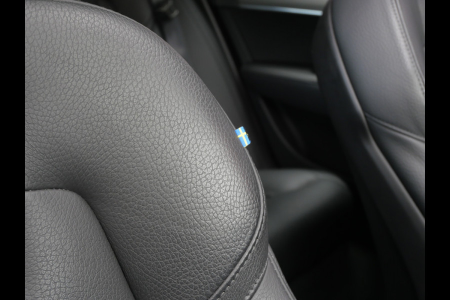 Volvo S90 2.0 T8 AWD PLUS BRIGHT | SOH 100%! | PANORAMA | A.C.C | TREKHAAK | CARPLAY | NL-AUTO!!