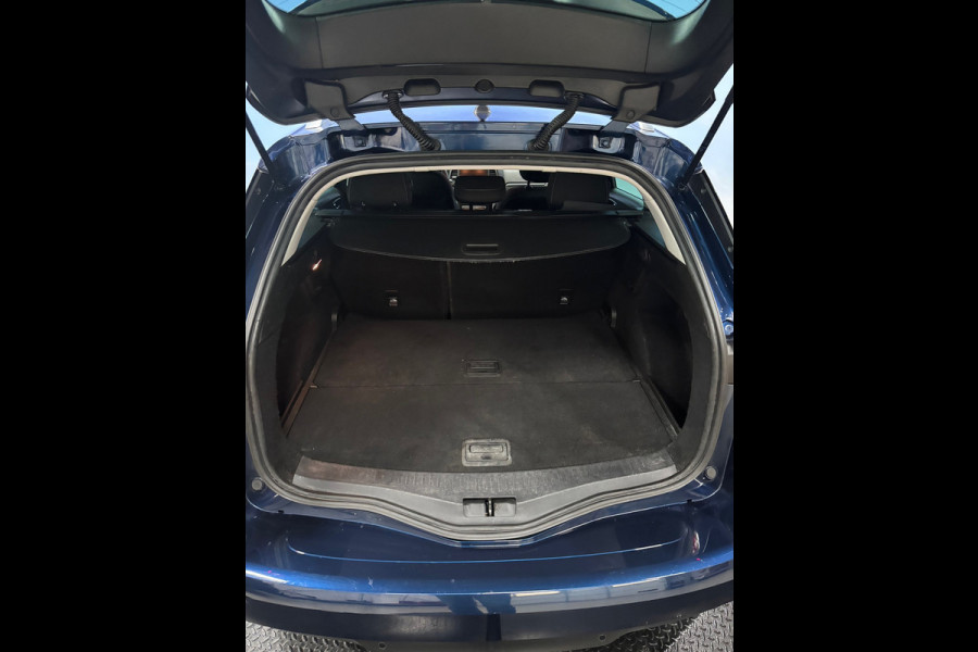 Renault Mégane Estate 1.3 TCe Limited Automaat | Clima | Cruise | Navi | PDC | Trekhaak