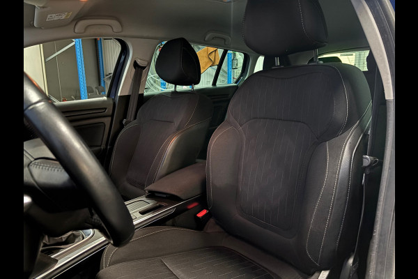 Renault Mégane Estate 1.3 TCe Limited Automaat | Clima | Cruise | Navi | PDC | Trekhaak