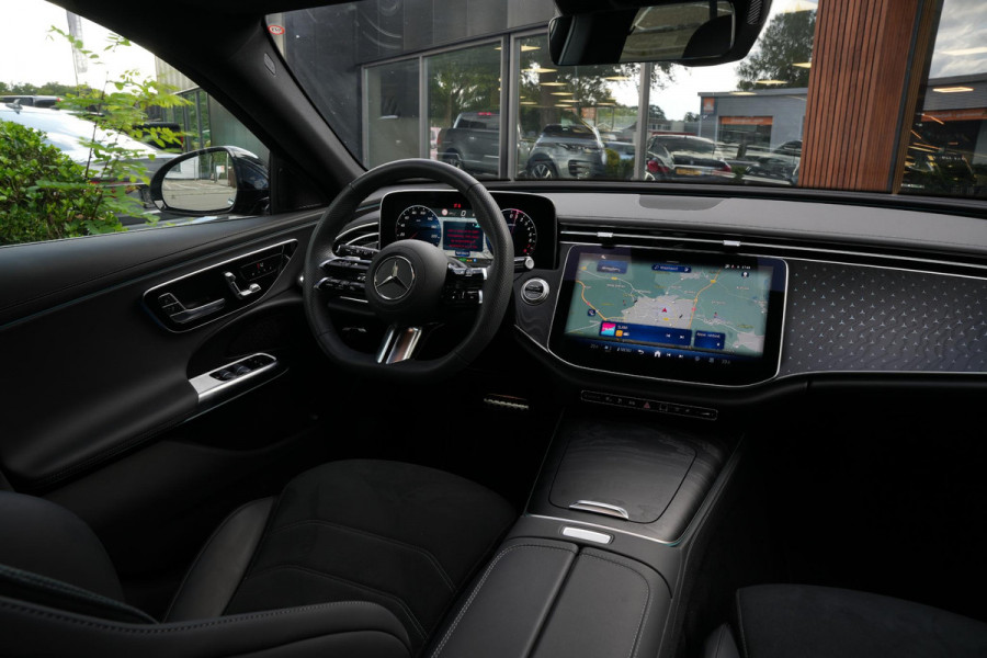 Mercedes-Benz E-Klasse 300 e Business Solution AMG Panoramadak DIGITAL LIGHT 360 Camera Adapt. Cruise Memory Trekhaak