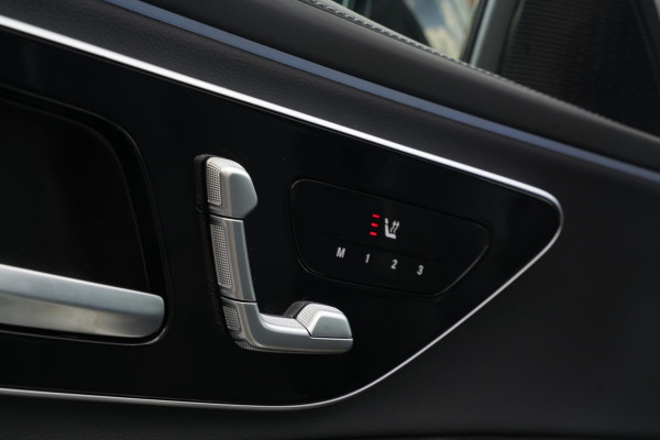Mercedes-Benz E-Klasse 300 e Business Solution AMG Panoramadak DIGITAL LIGHT 360 Camera Adapt. Cruise Memory Trekhaak